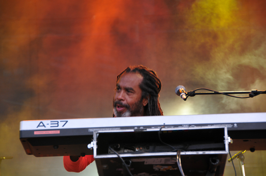 Fete de la Musique Evry 2009 - Kassav 175.jpg